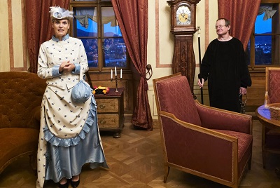 Noční putování s hrabětem a jeho sluhou